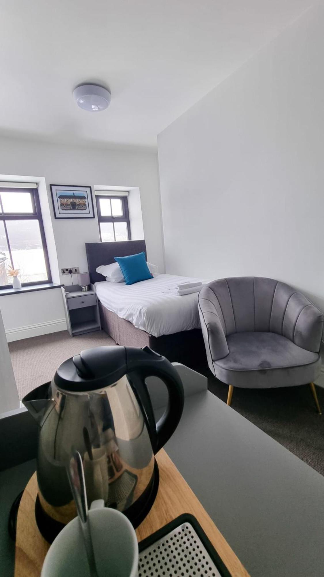 The Friendship Hotel Stocksbridge  Екстериор снимка