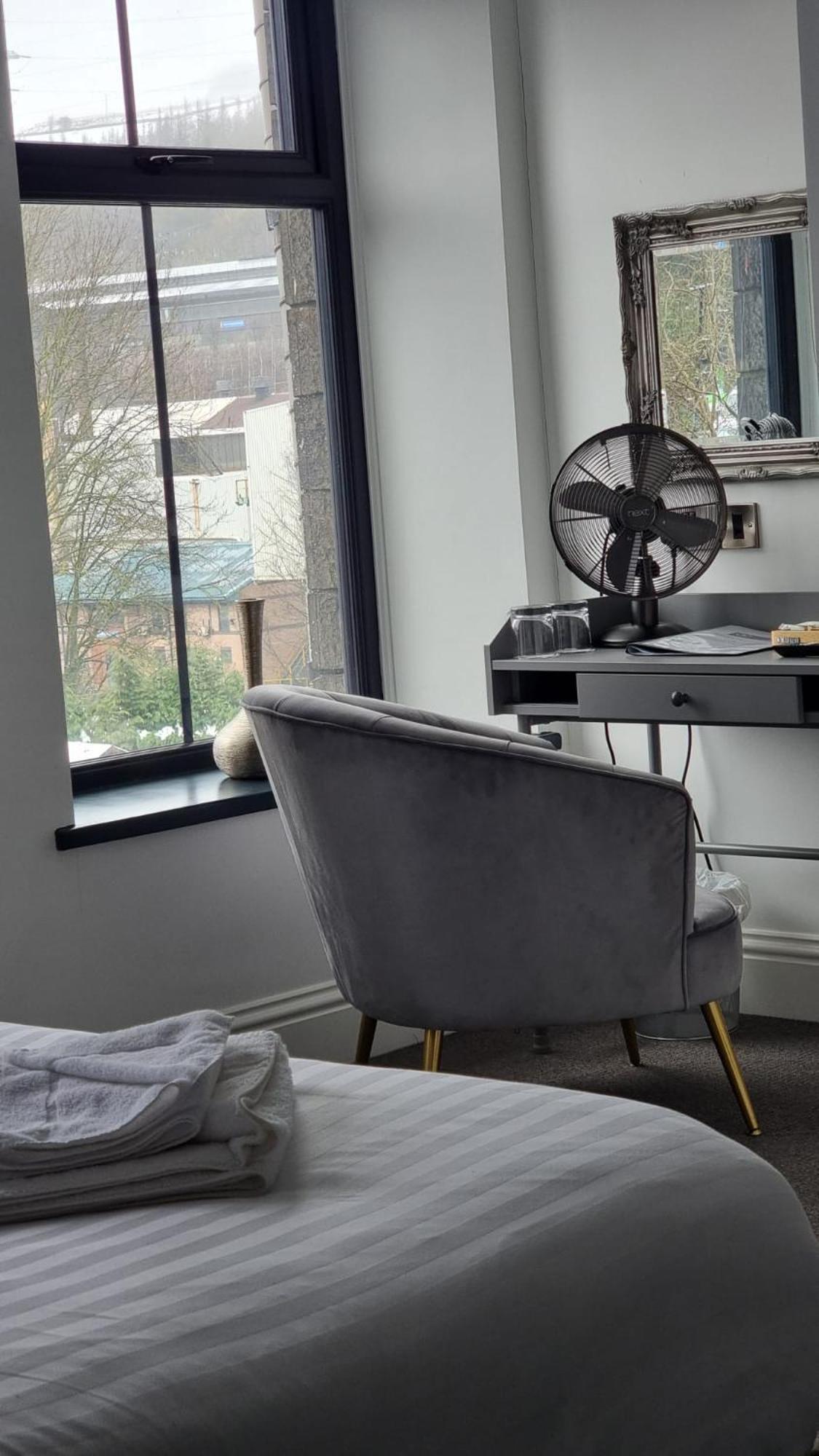 The Friendship Hotel Stocksbridge  Екстериор снимка