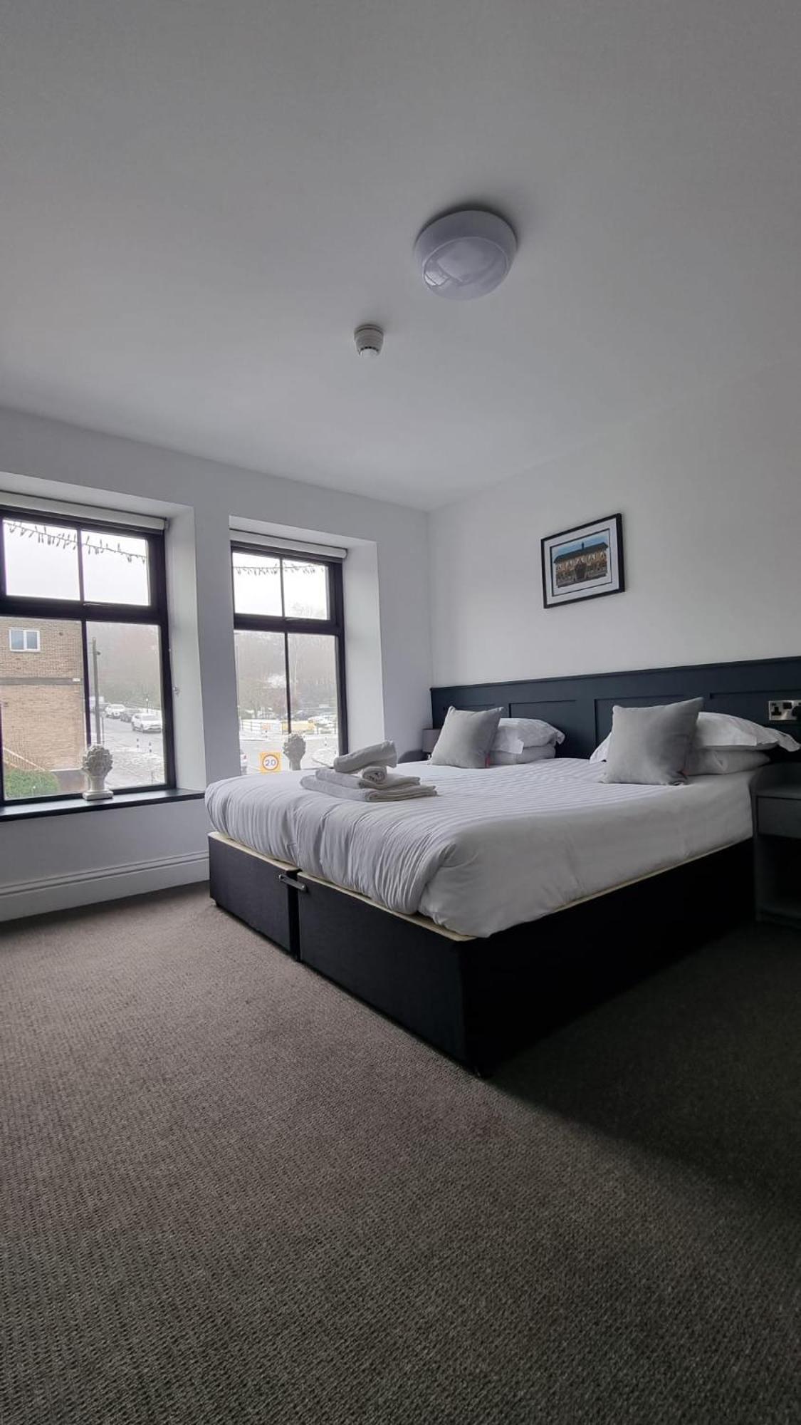 The Friendship Hotel Stocksbridge  Екстериор снимка